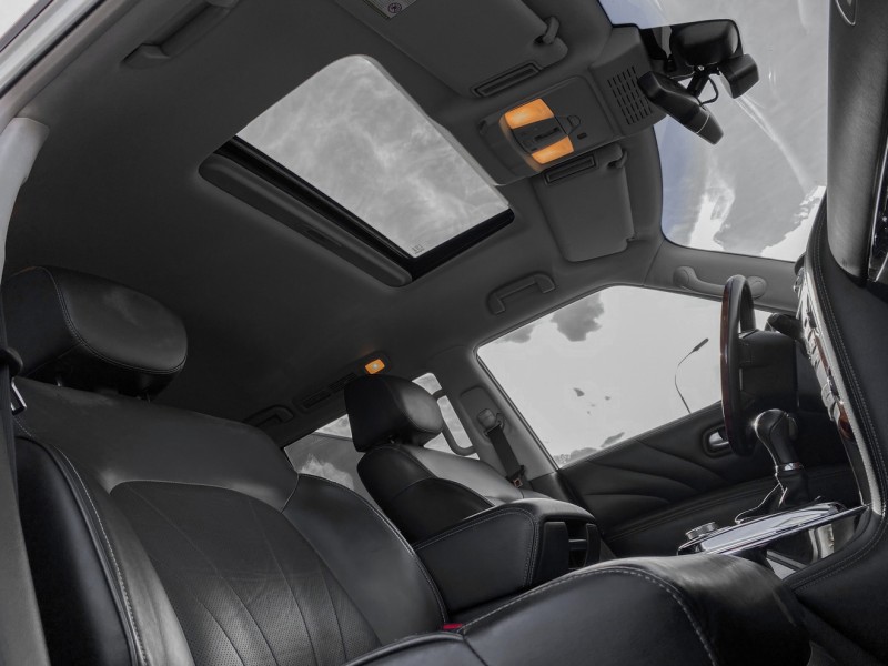 Infiniti QX80