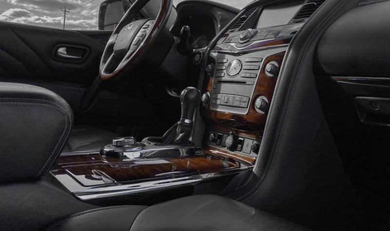 Infiniti QX80